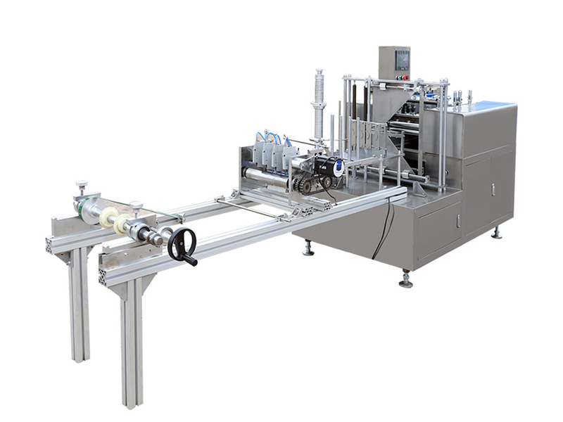 酒精棉片機(jī)（含無(wú)紡布分條功能）